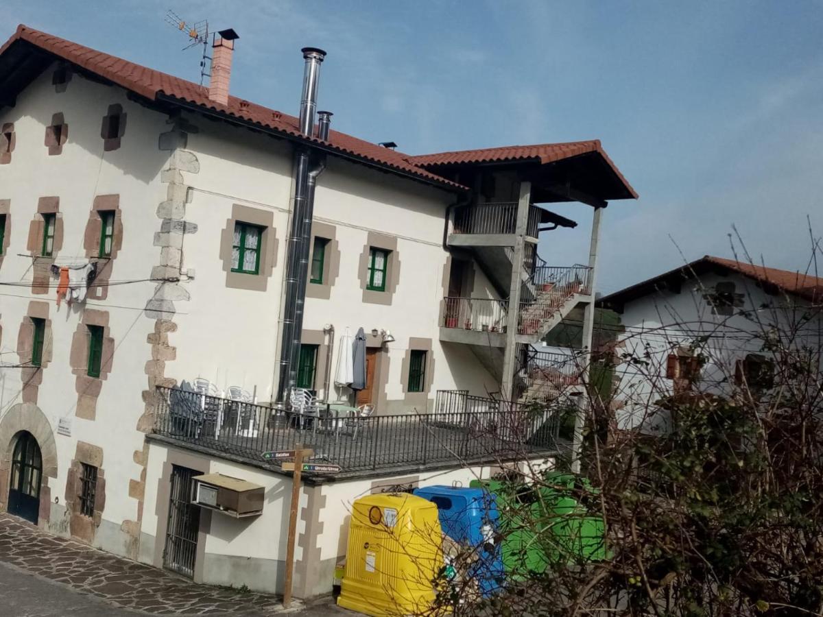 Labaiengo Ostatua Hotel Beinza-Labayen Exterior foto